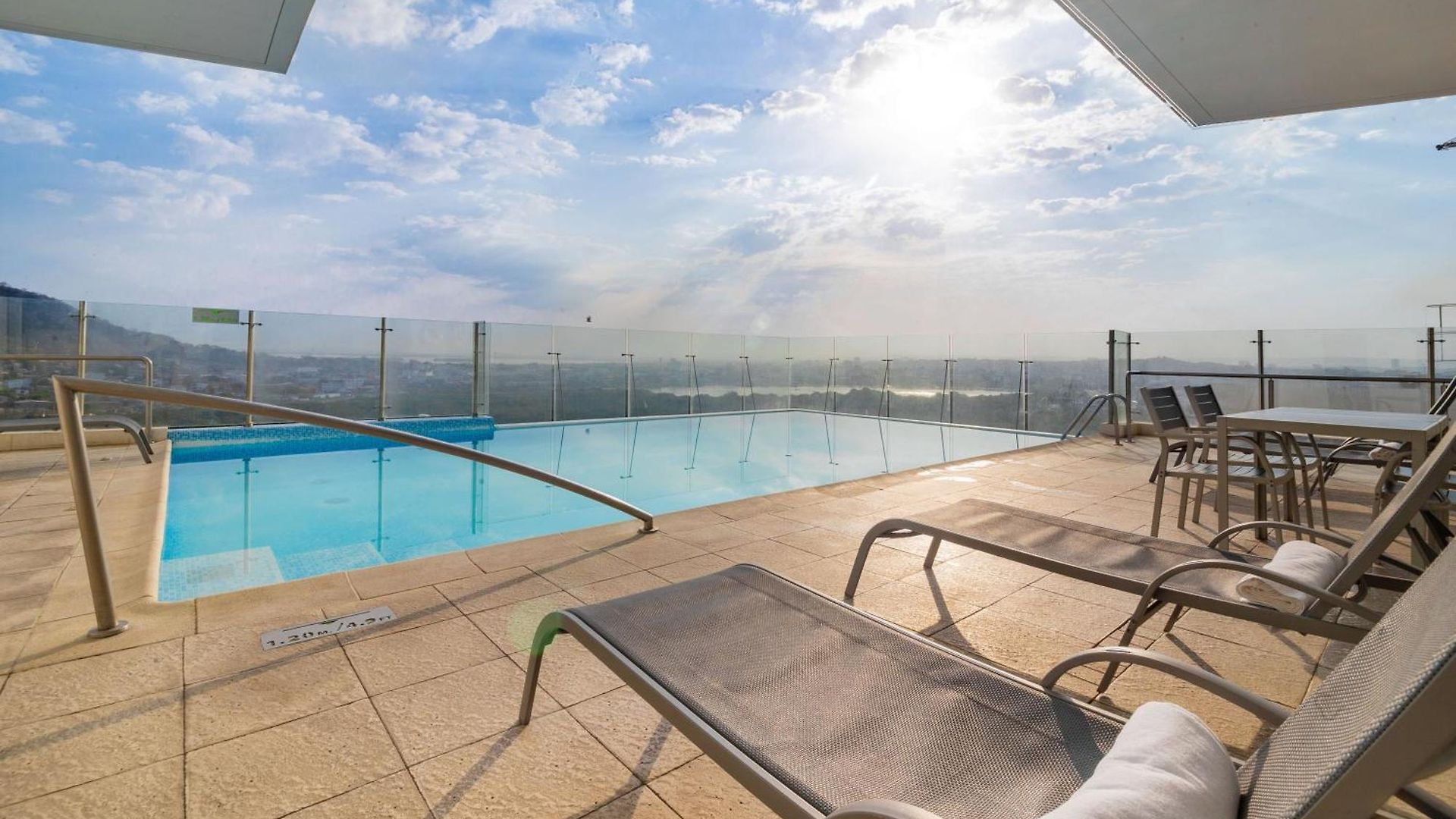 Express Manga By Ihg Hotel 4*