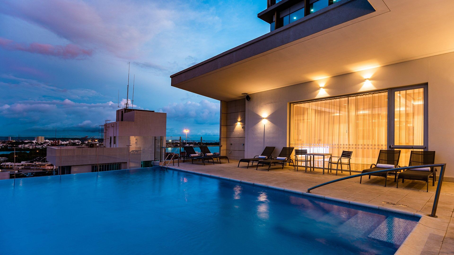 Hotel Express Manga By Ihg 4*