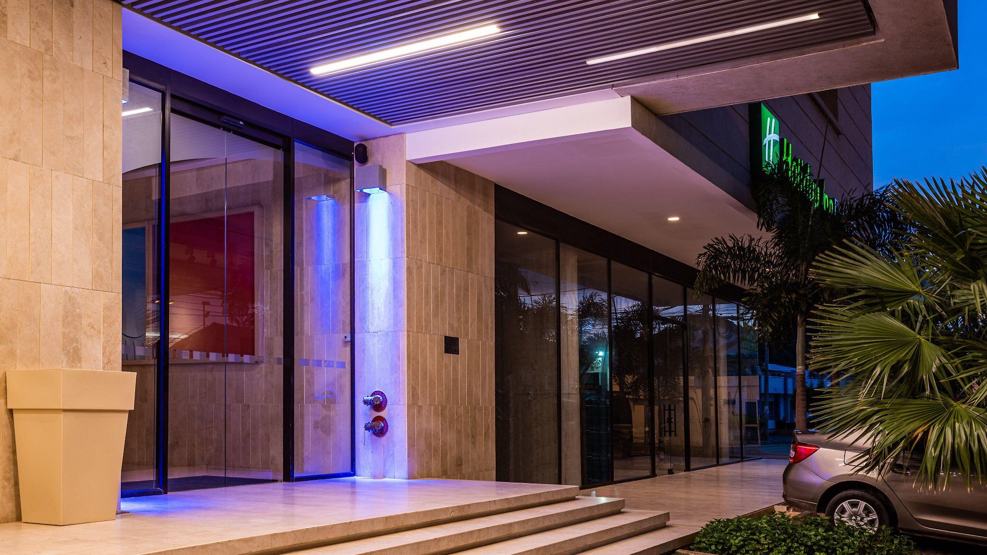 Hotel Express Manga By Ihg 4*